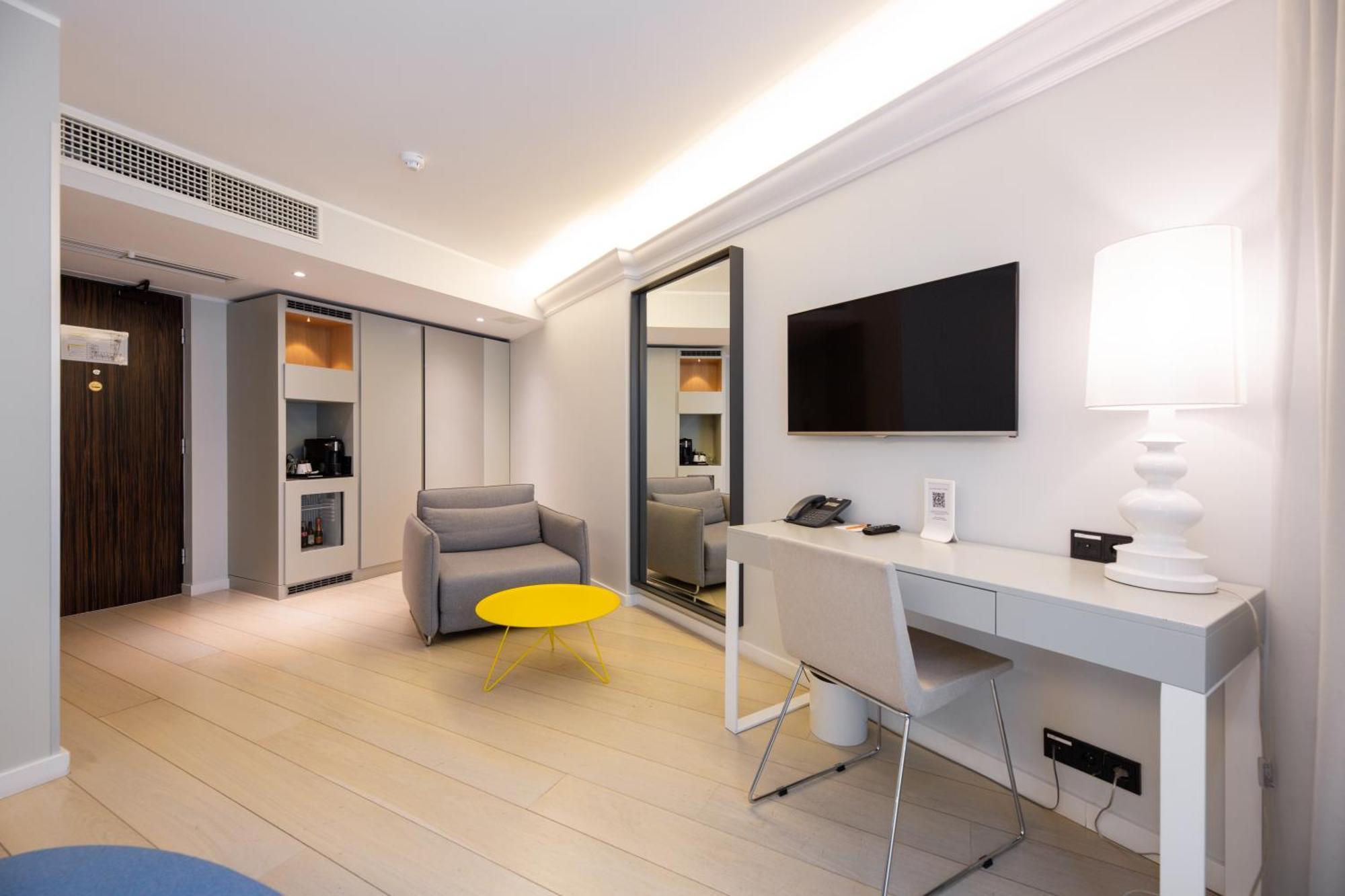 Ibis Styles 3*
