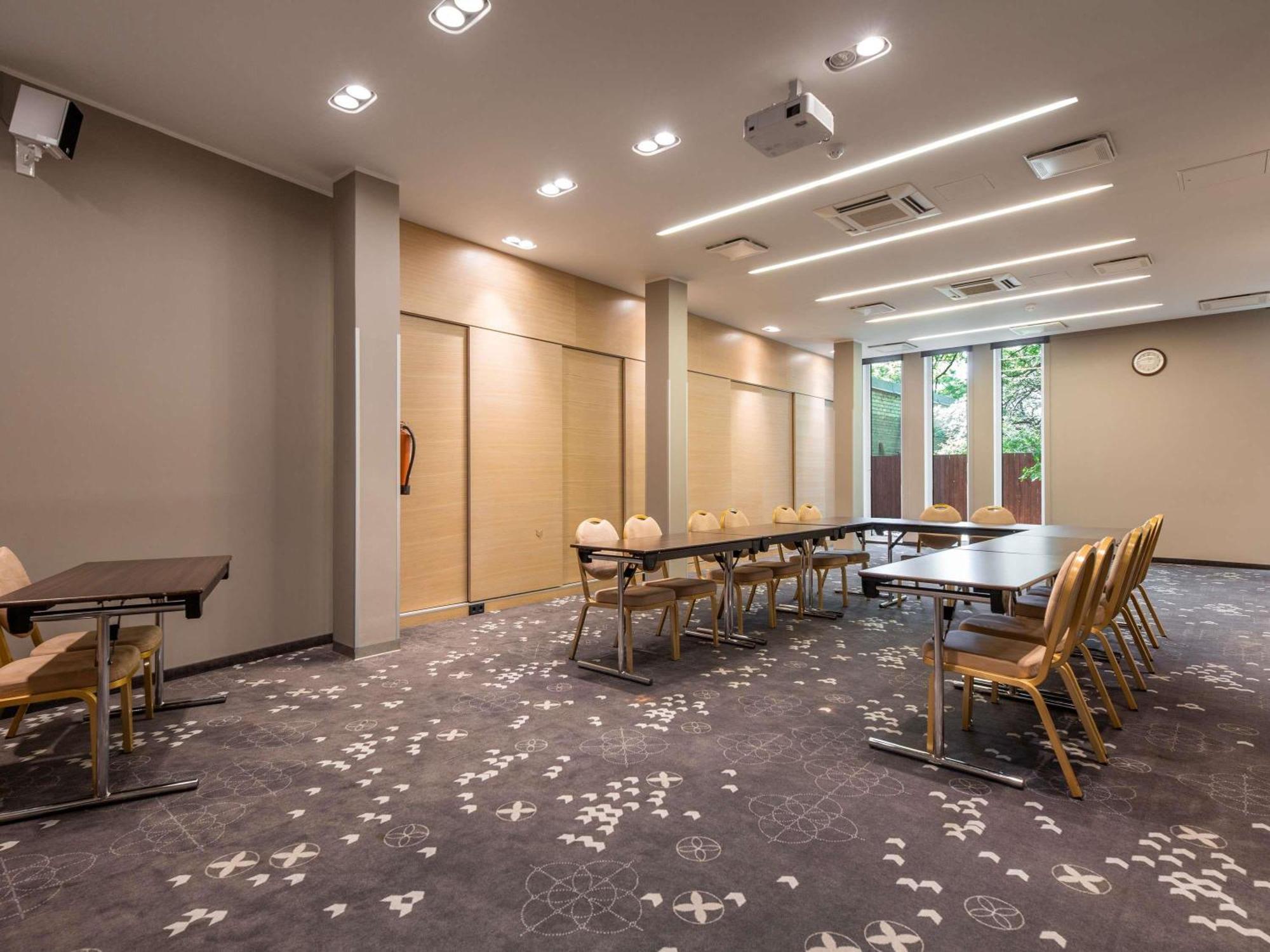 Ibis Styles Отель 3*